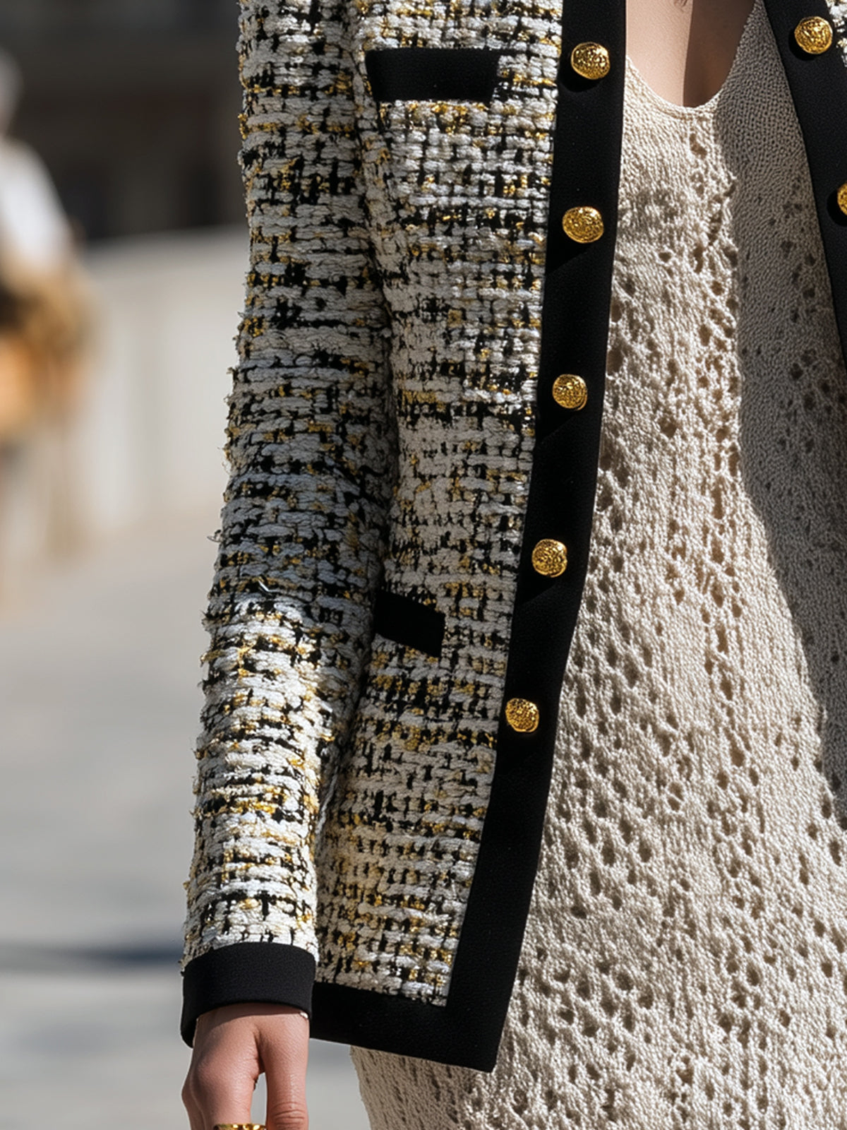 ElevenOra Vintage Elegant Tweed Round-neck Contrast Trim Metal Button Details Slim-fit Jacket