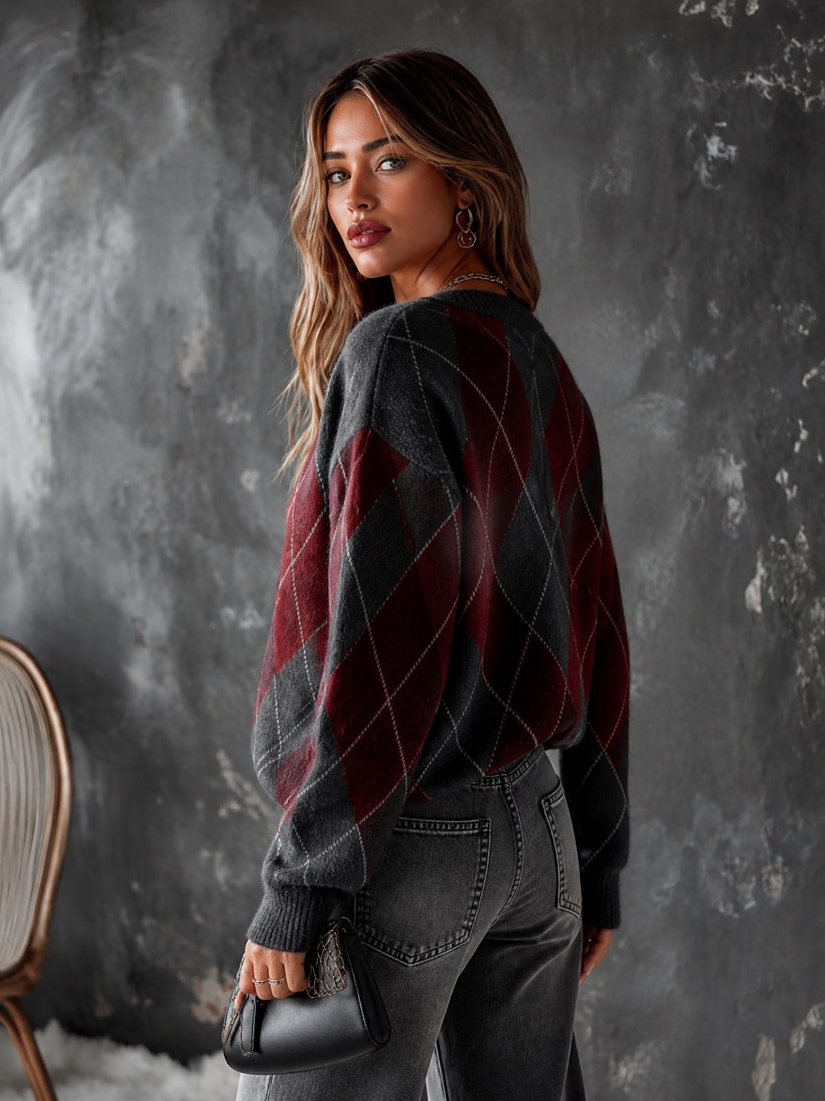 ElevenOra Chic Elegant Gray-Red Colorblock Argyle Jacquard V-Neck Long-Sleeve Loose-Fit Wool Blend Knit Sweater