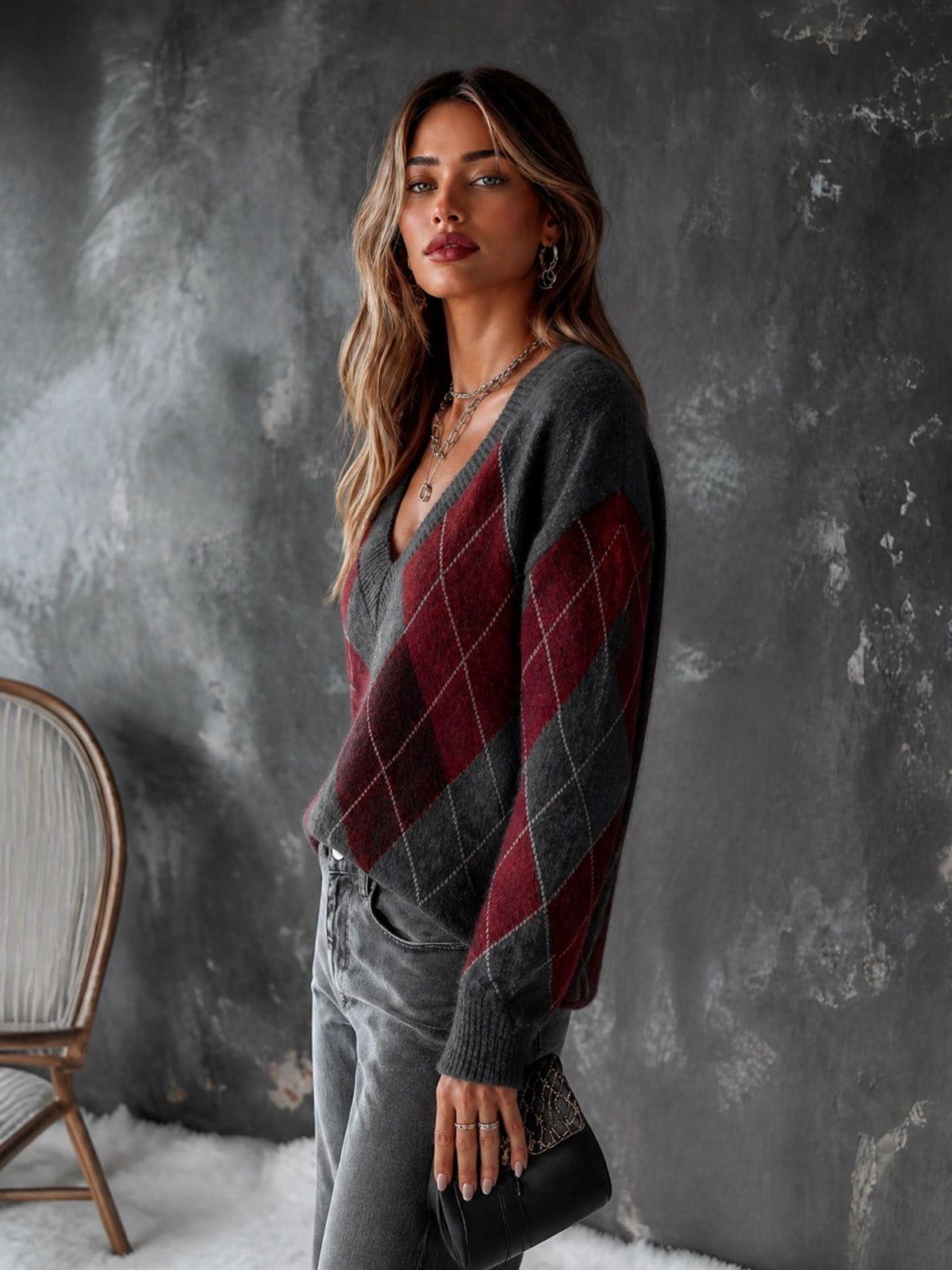 ElevenOra Chic Elegant Gray-Red Colorblock Argyle Jacquard V-Neck Long-Sleeve Loose-Fit Wool Blend Knit Sweater