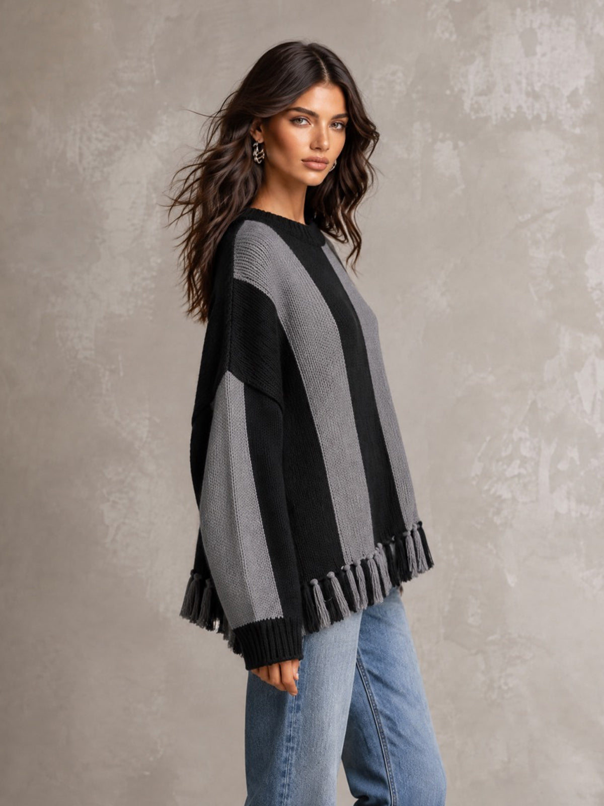 ElevenOra Chic Casual Gray-Black Colorblock Round-Neck Long-Sleeve Fringe Detail Loose-Fit Wool Blend Knit Sweater