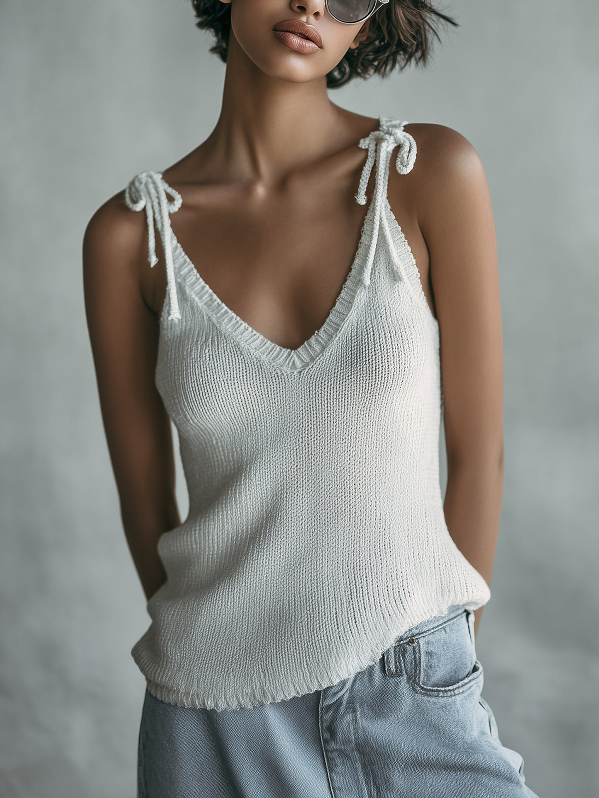 ElevenOra Chic Casual White Self-Tie Strap V-Neck Slim-Fit Knit Camisole